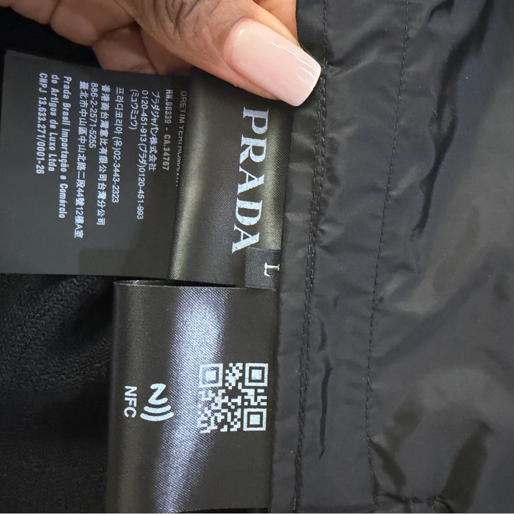 Prada Black Logo Windbreaker Jacket - Picture 4 of 6